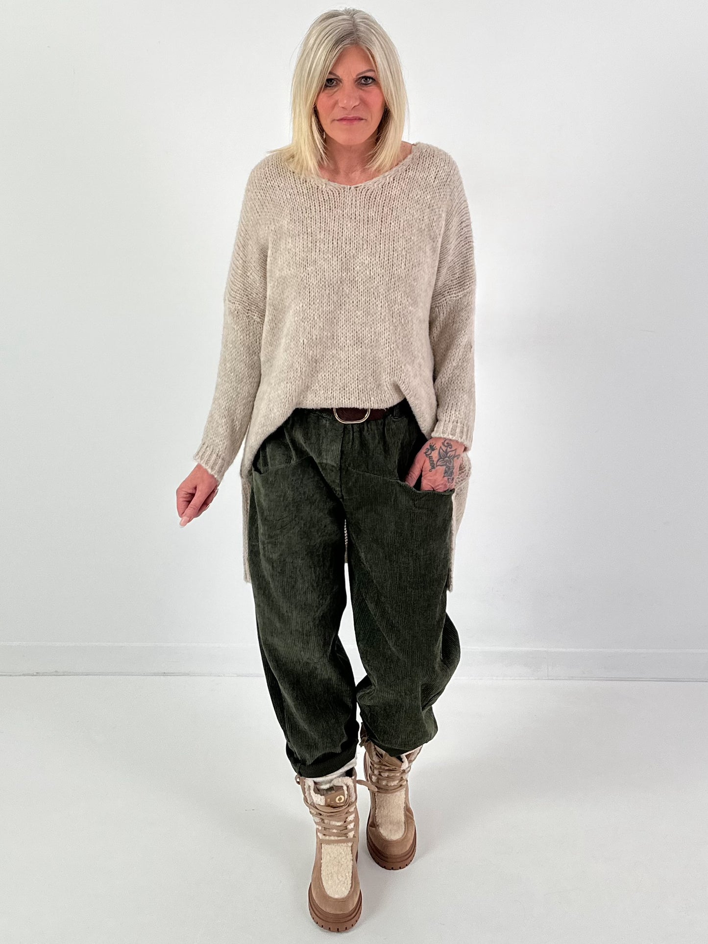 Trui model "Slouchy Dream" - beige