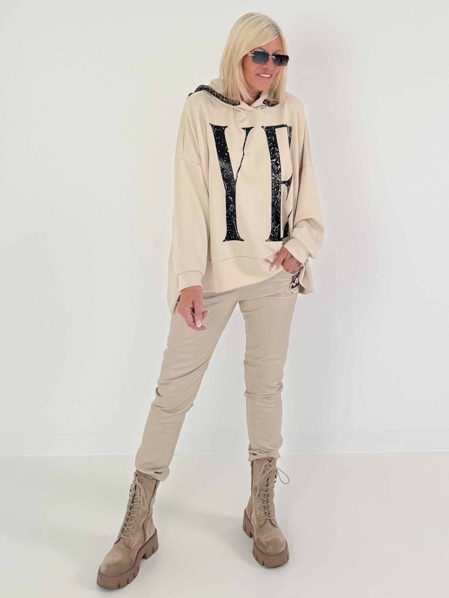 Oversized Hoodie YEAH - beige