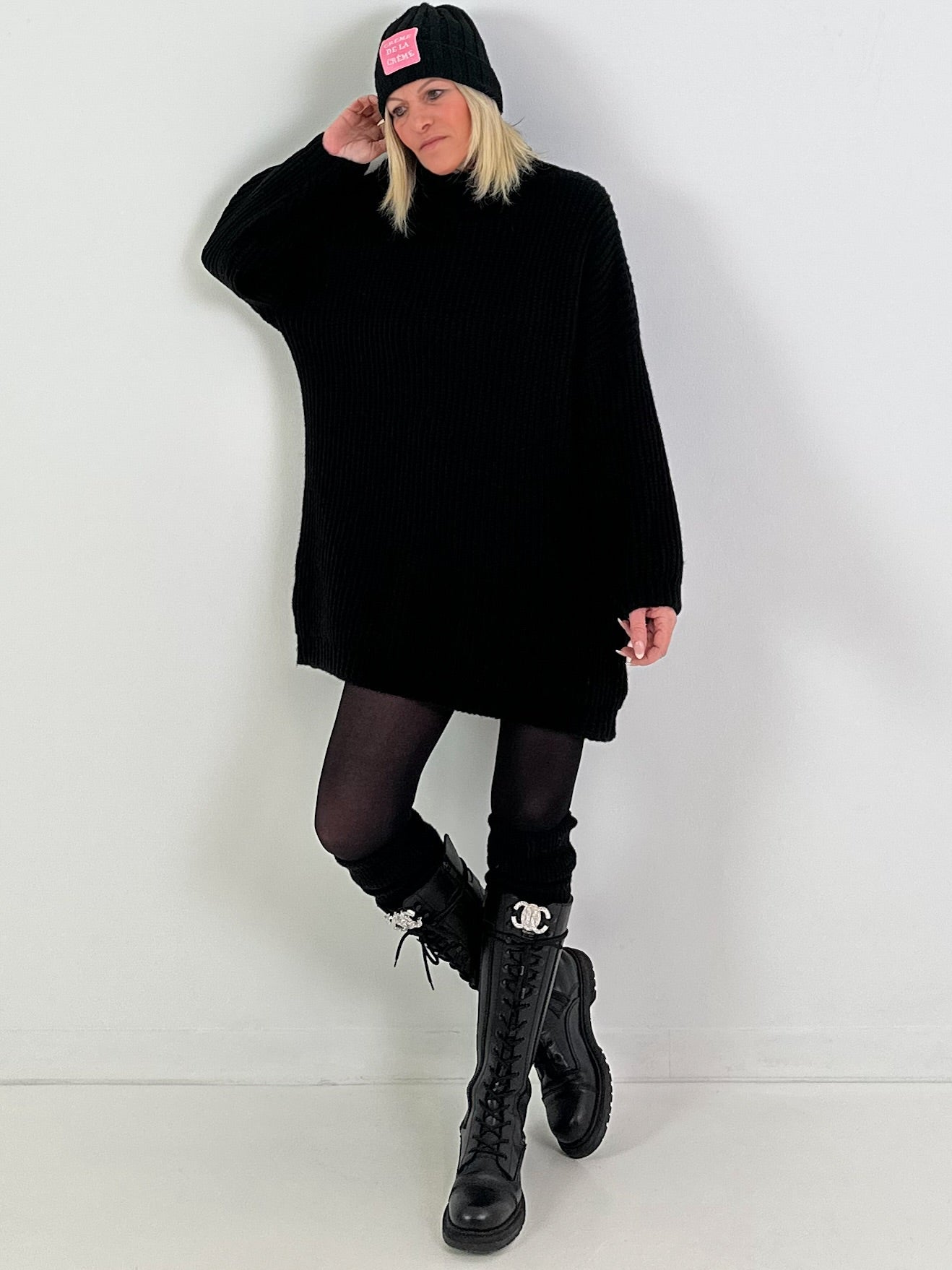 Longpullover/Kleid Modell "Embrace" - schwarz