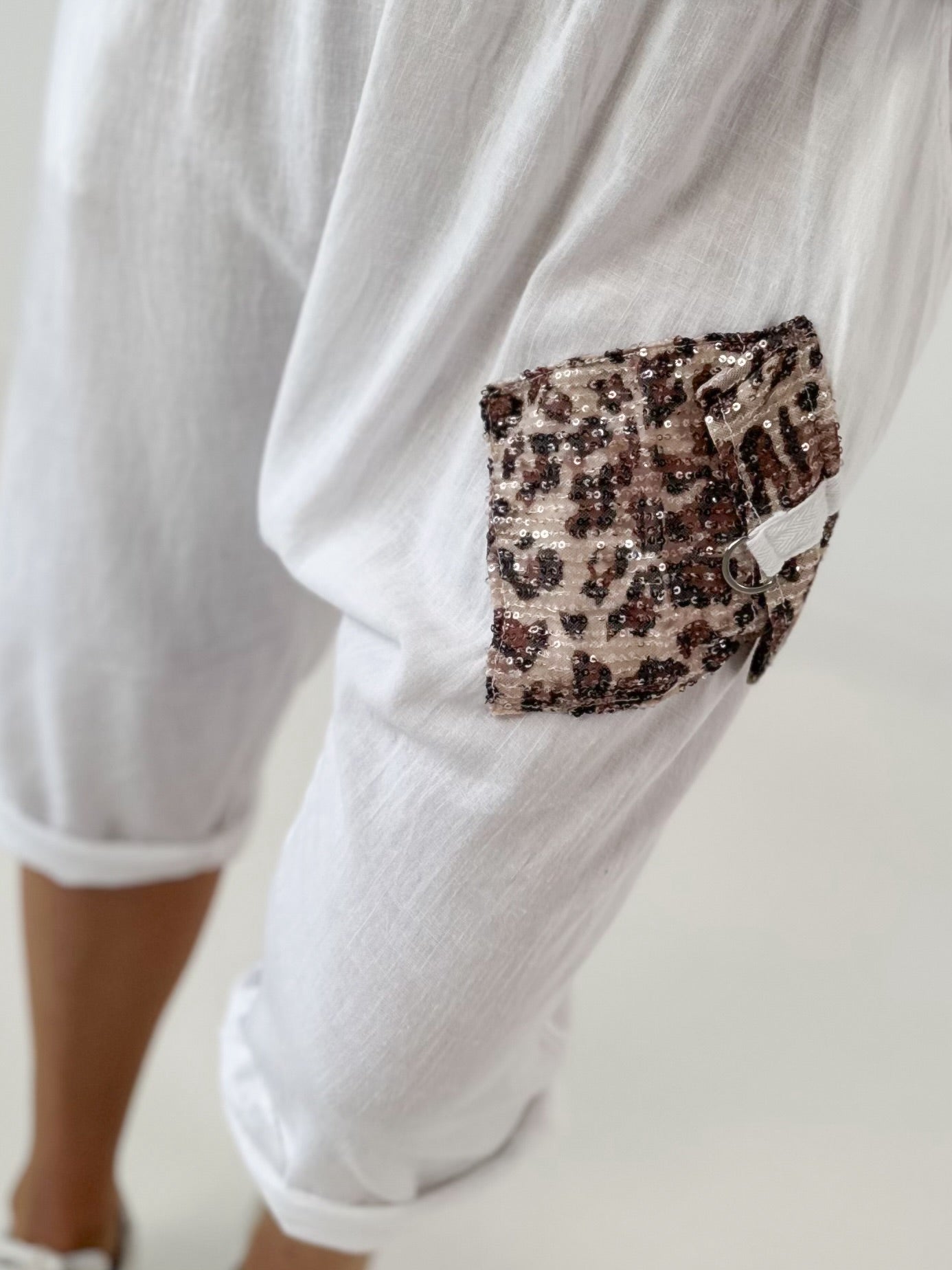 Short linen baggy dress with overlay and sequin details - khaki