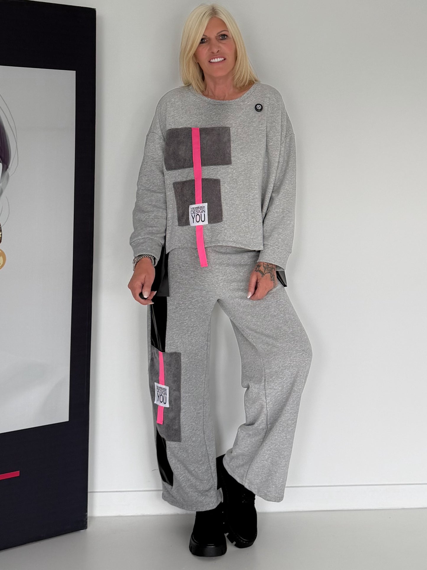 Casual two-piece set with faux leather and corduroy details - light grey