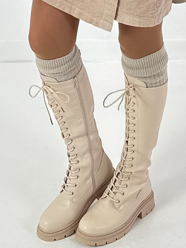 Boots model "Lacoria" - beige