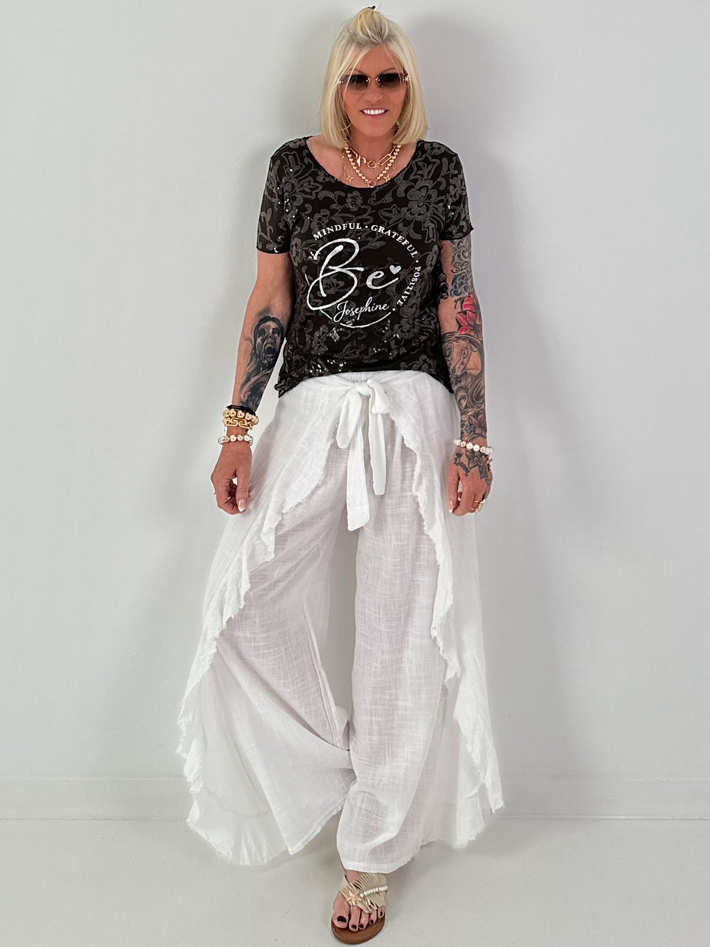 Wide Trousers with Tie Ruffle - White