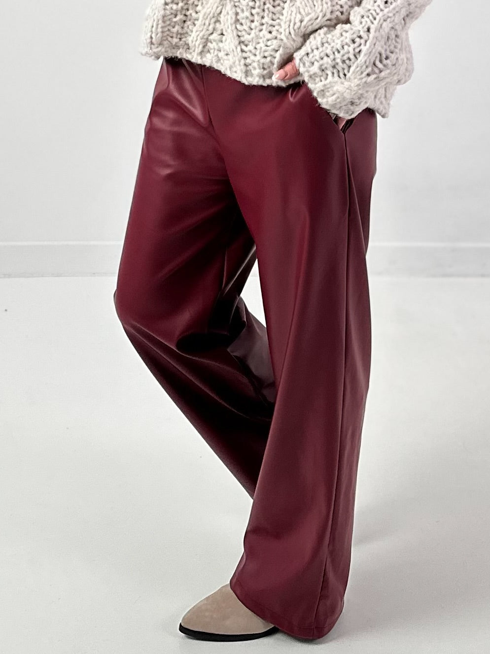 Trousers in leather look model "Smooth Faux" - bordeaux