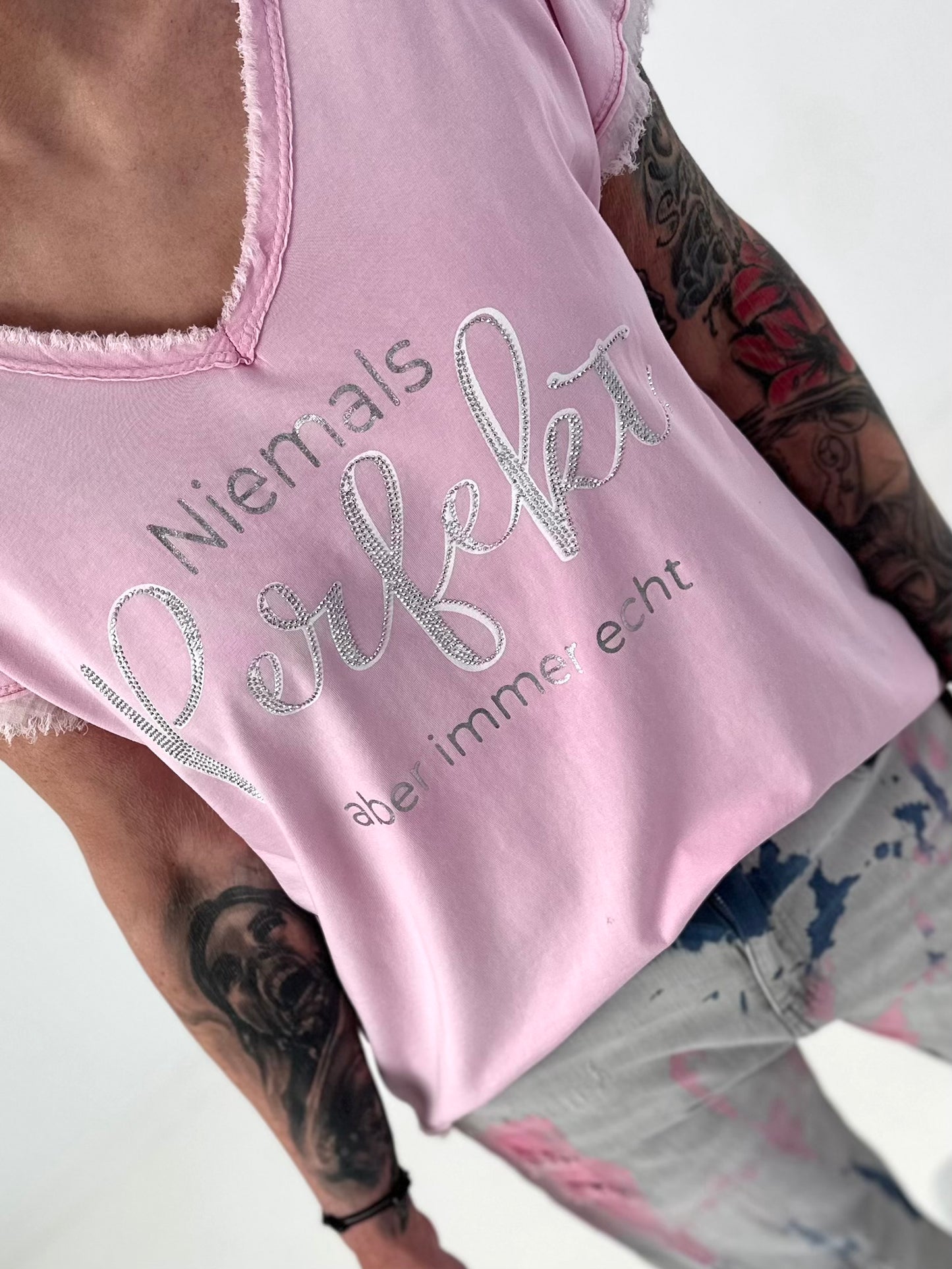 T-shirt with statement print - pink