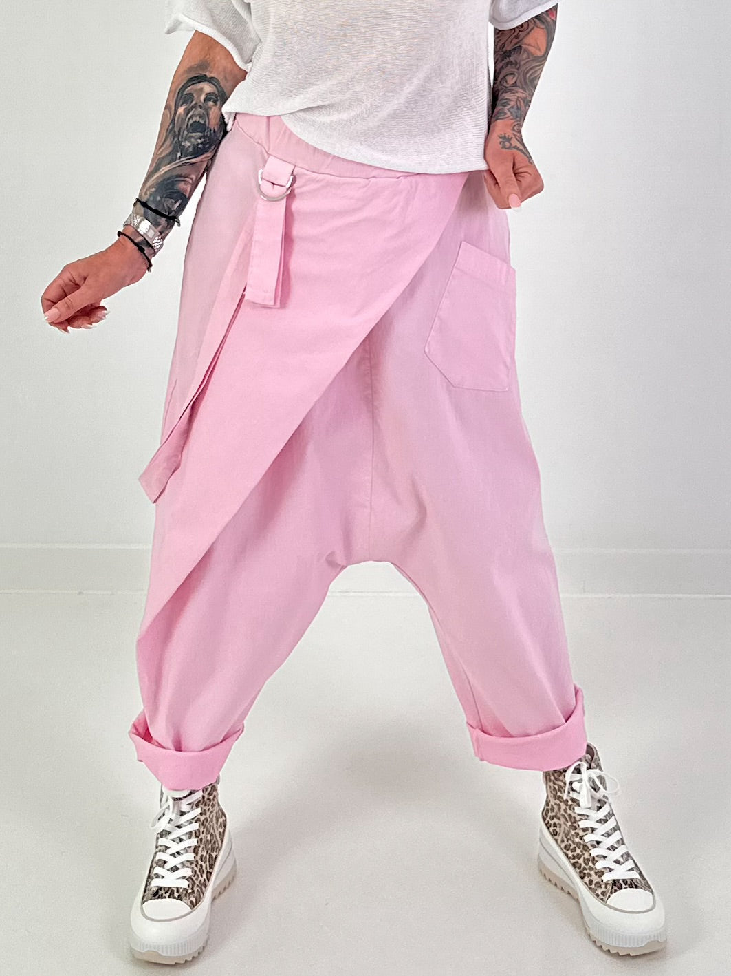 Baggy Hose mit Überwurf - rosa