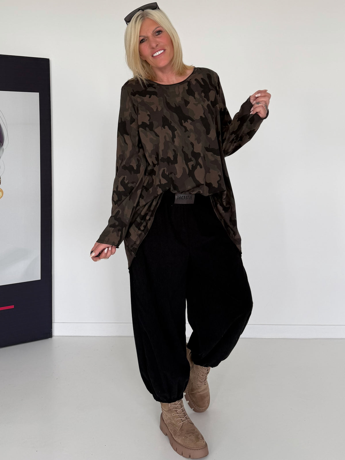 Shirt im Allover-Camouflage-Look - mokka-mehrfarbig