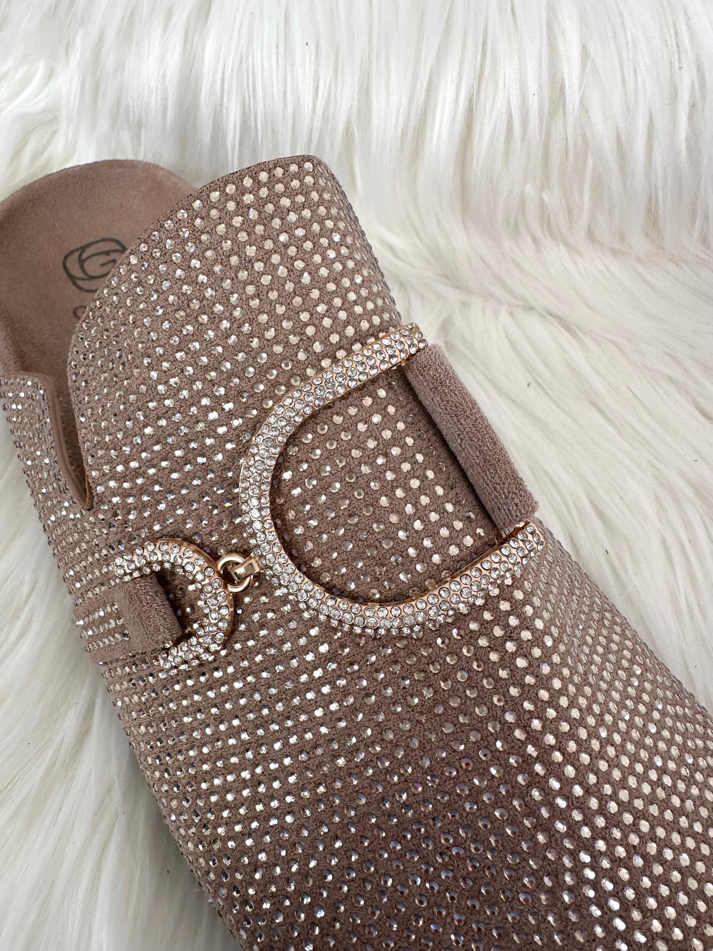 Pantoletten mit Strasssteinen - beige
