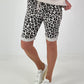 Kurze Hose im Leo Look- beige