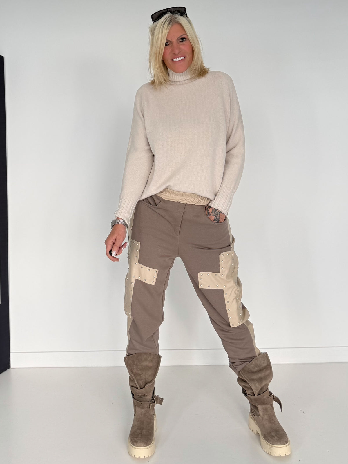 Sweathose im Materialmix - taupe-beige