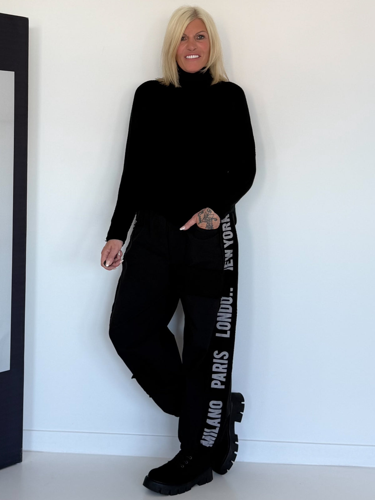 Basic Rollkragenpullover - schwarz