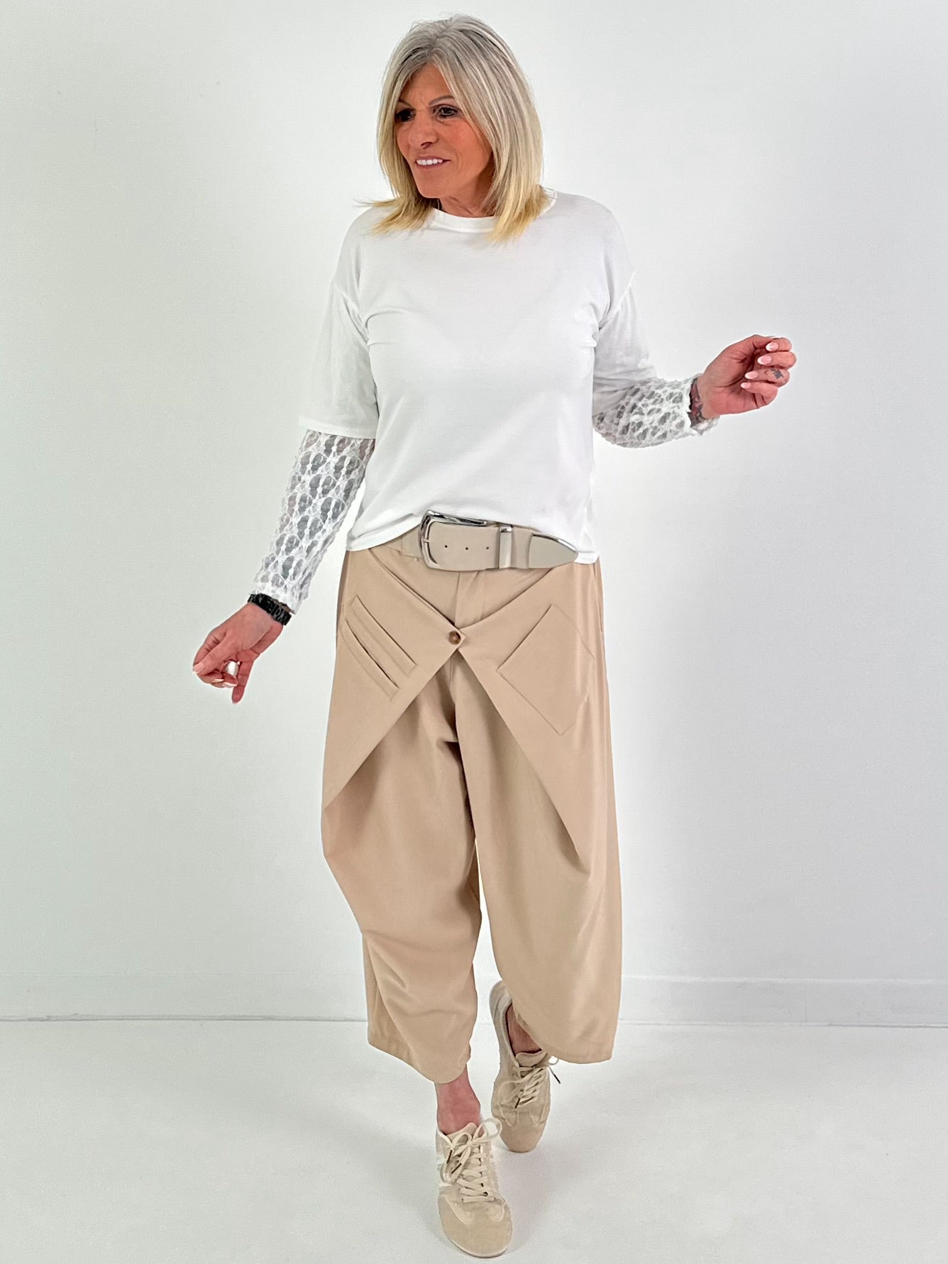 Shirt mit Spitzenärmeln - weiss