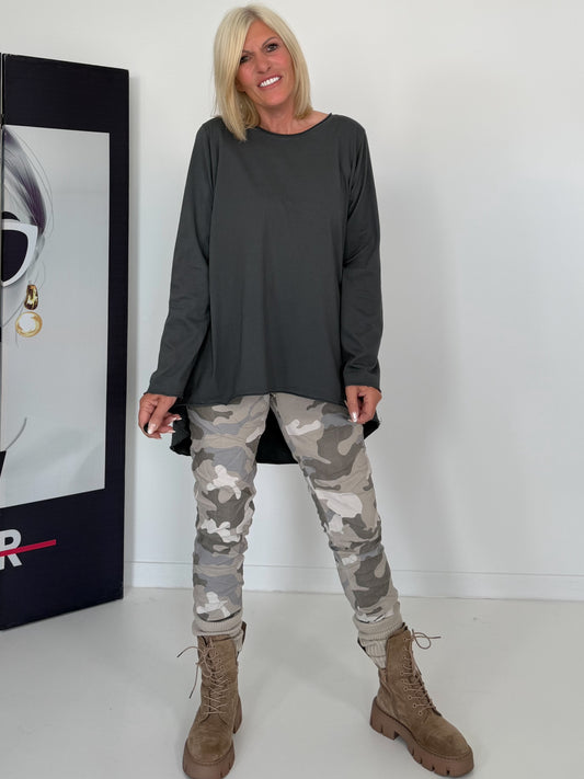 Basic Shirt mit Rundhalsausschnitt - anthrazit