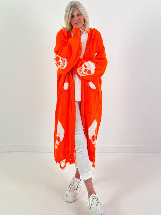Oversized Strickmantel mit Kapuze Modell "Skull" - orange-weiss
