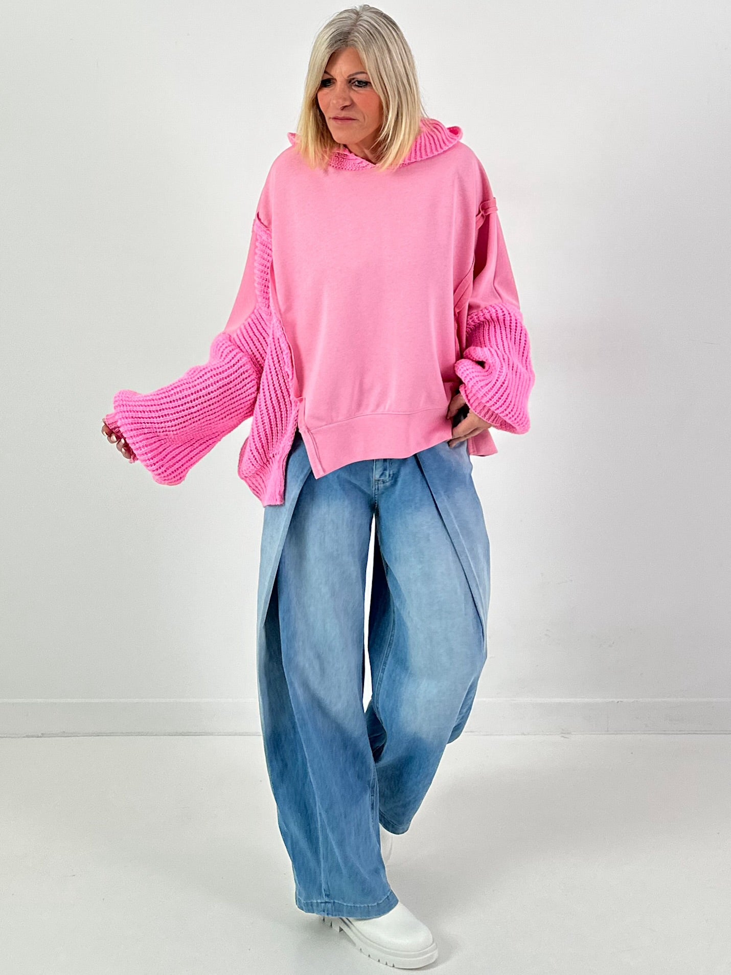 Materiaalmix hoodie model "Knit Fusion" - roze