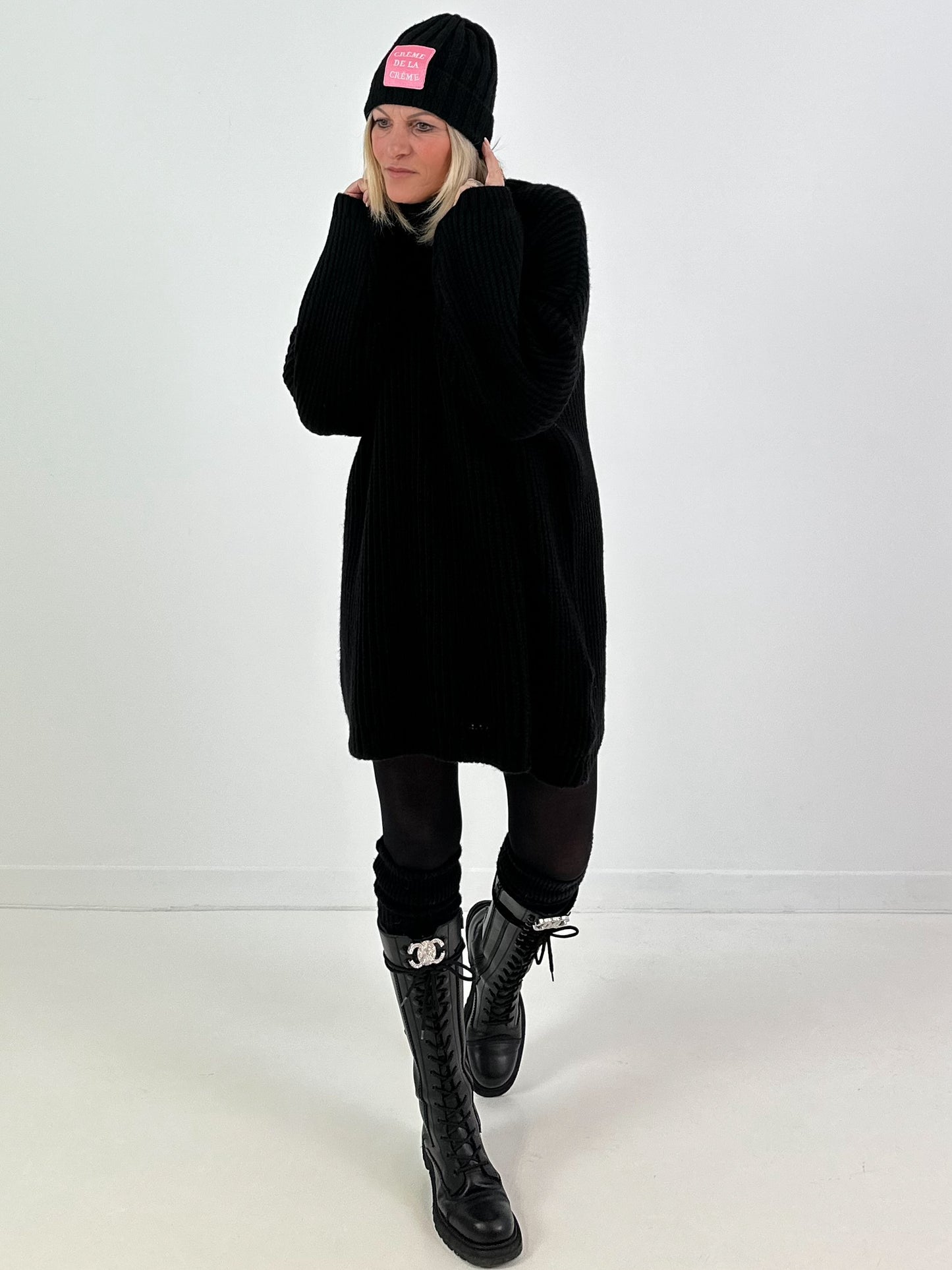 Longpullover/Kleid Modell "Embrace" - schwarz