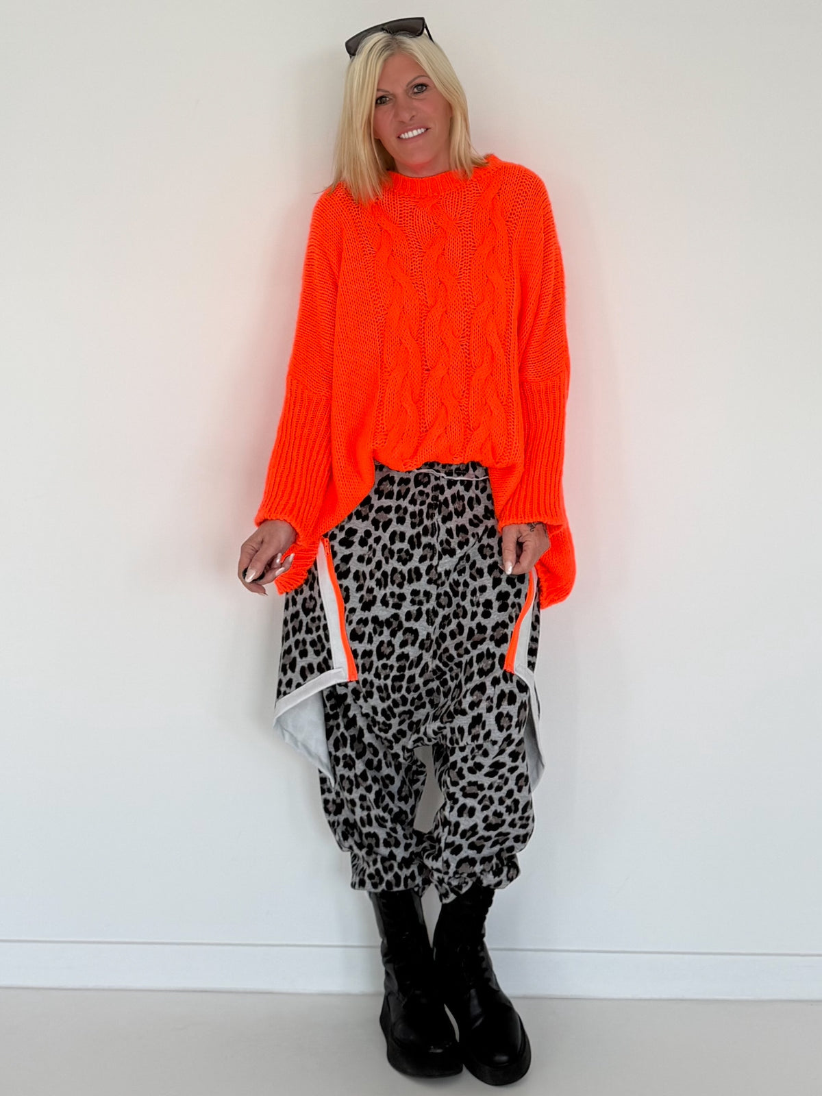 Pullover mit Stulpenärmeln und Zopfmuster - neonorange