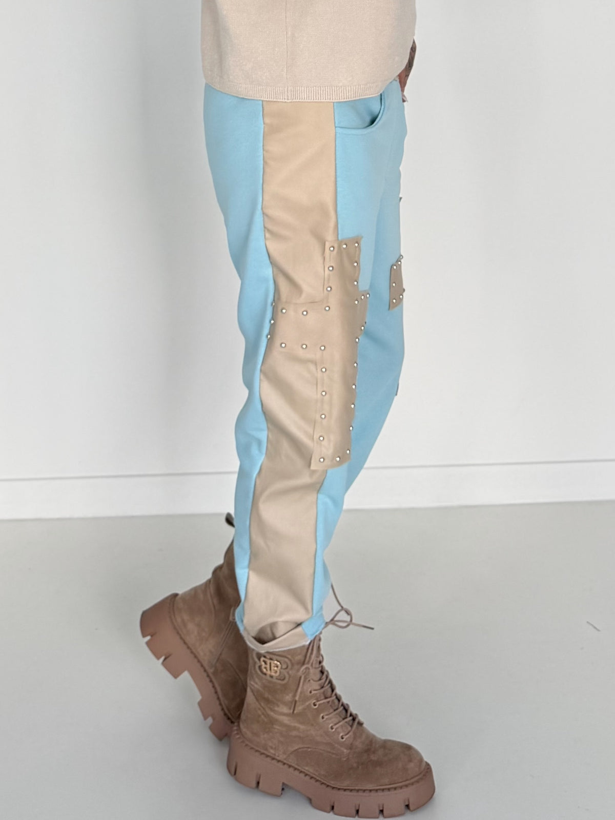 Sweathose im Materialmix - hellblau -beige