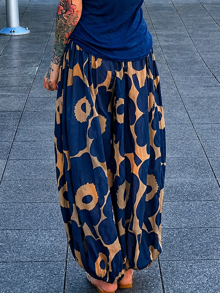 Leichte Pumphose mit floralem Print  - blau-camel