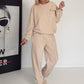 Trendiger Zweiteiler mit Nieten-Details - beige