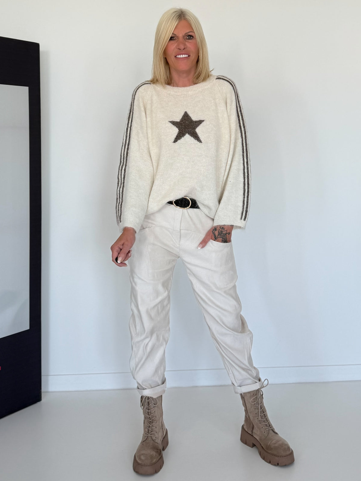 Kuscheliger Pullover mit Sternmotiv - beige-mokka