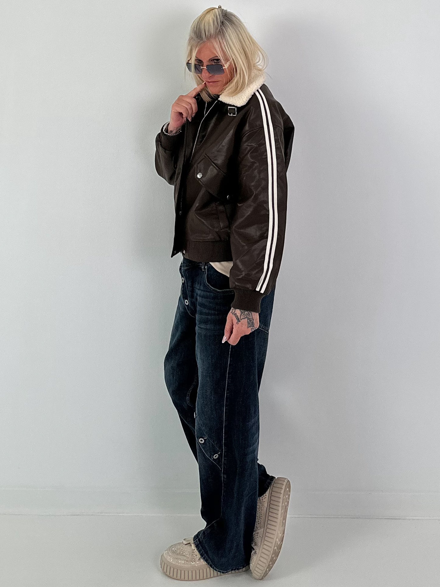 Stylish pilot jacket in a leather look - mocha