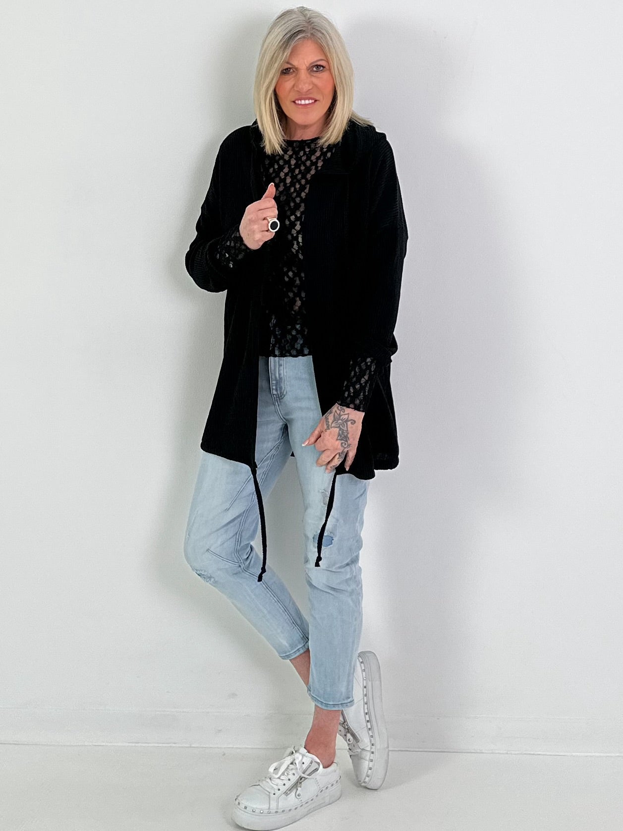 Spitzenshirt mit Muster - 7 Farben