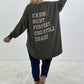 Oversized Shirt mit Statement Spruch auf dem Rücken - oliv