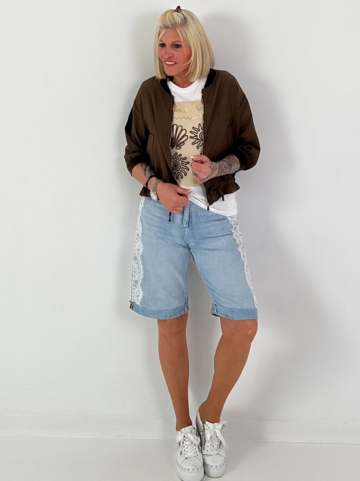 Light blouson with tie detail - chocolate