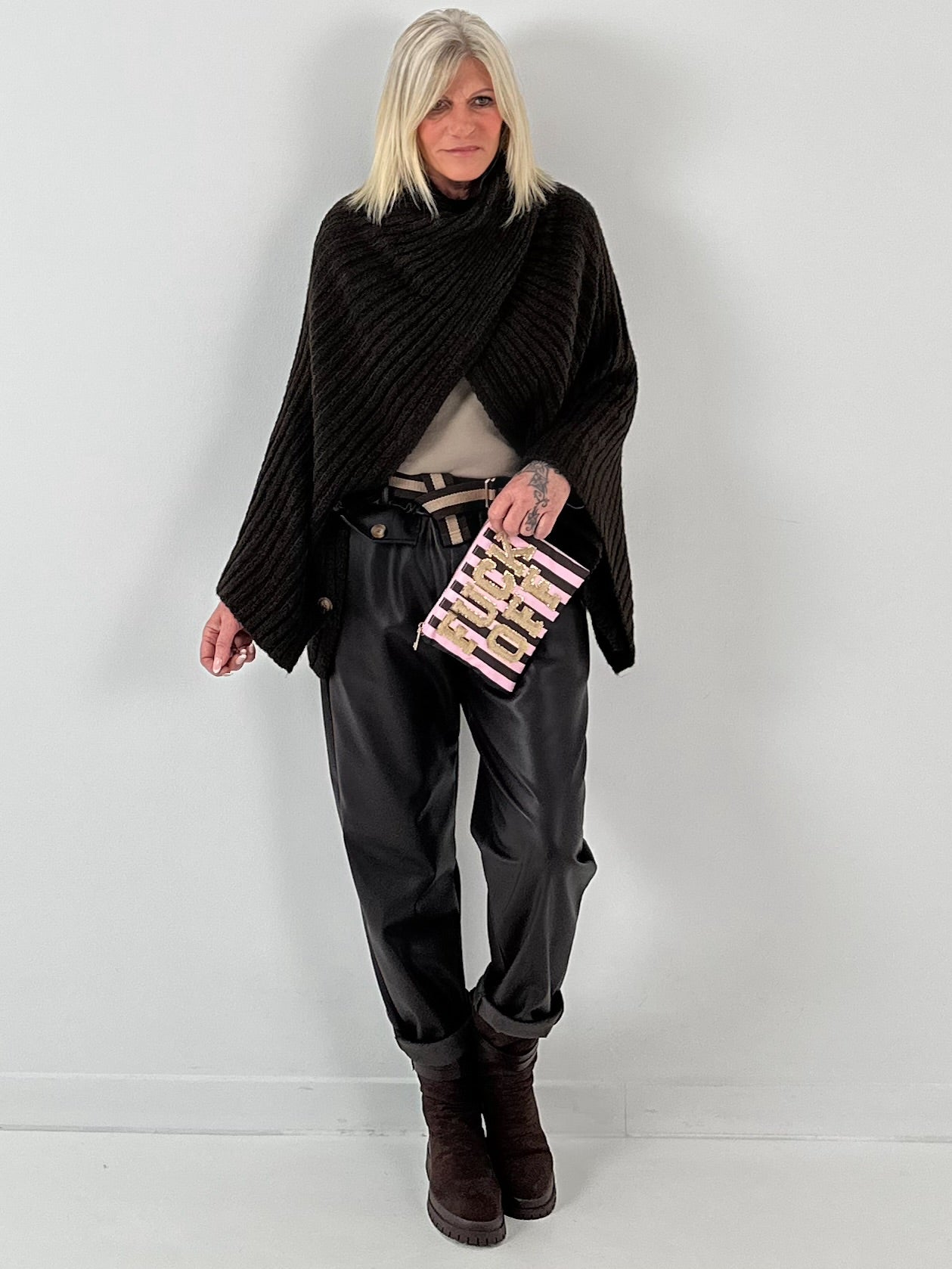 Poncho sweater model "Soul Warmer" - mocha