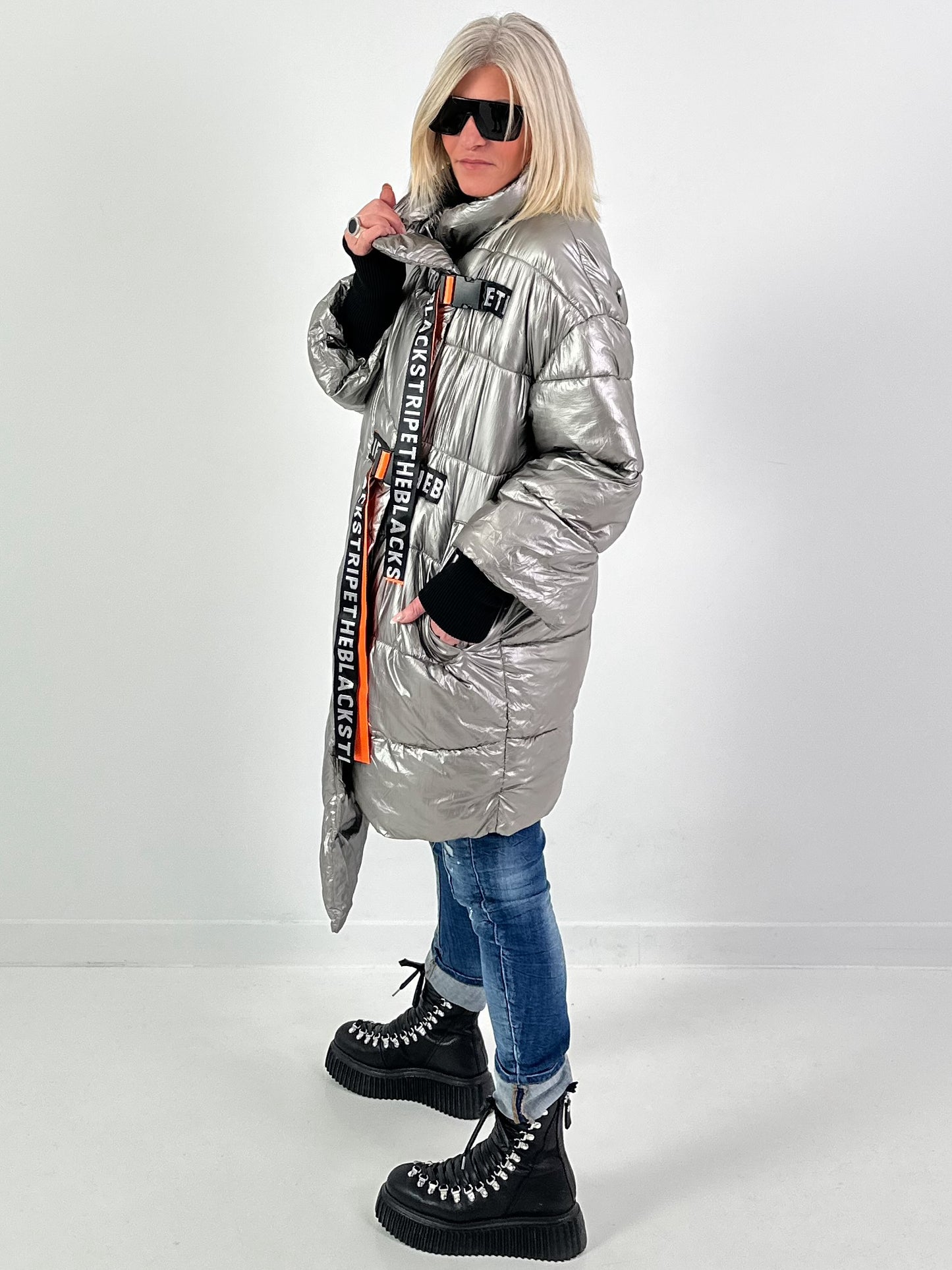 Gewatteerde jas model "Dark Orbit" - donkerzilver