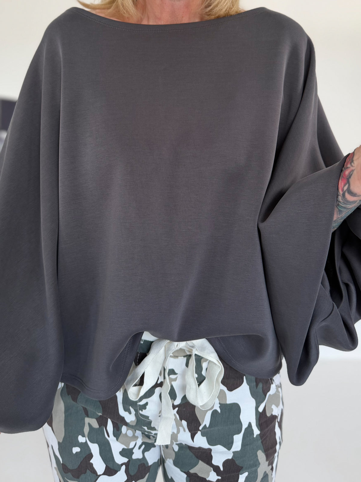 Sweater mit raffinierten Turn-Up-Ärmeln - anthrazit