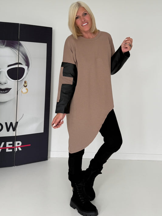 Asymmetric sweater with cross and leather-look details - taupe