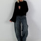 Weicher Pullover mit stylischen Trompetenärmeln - schwarz