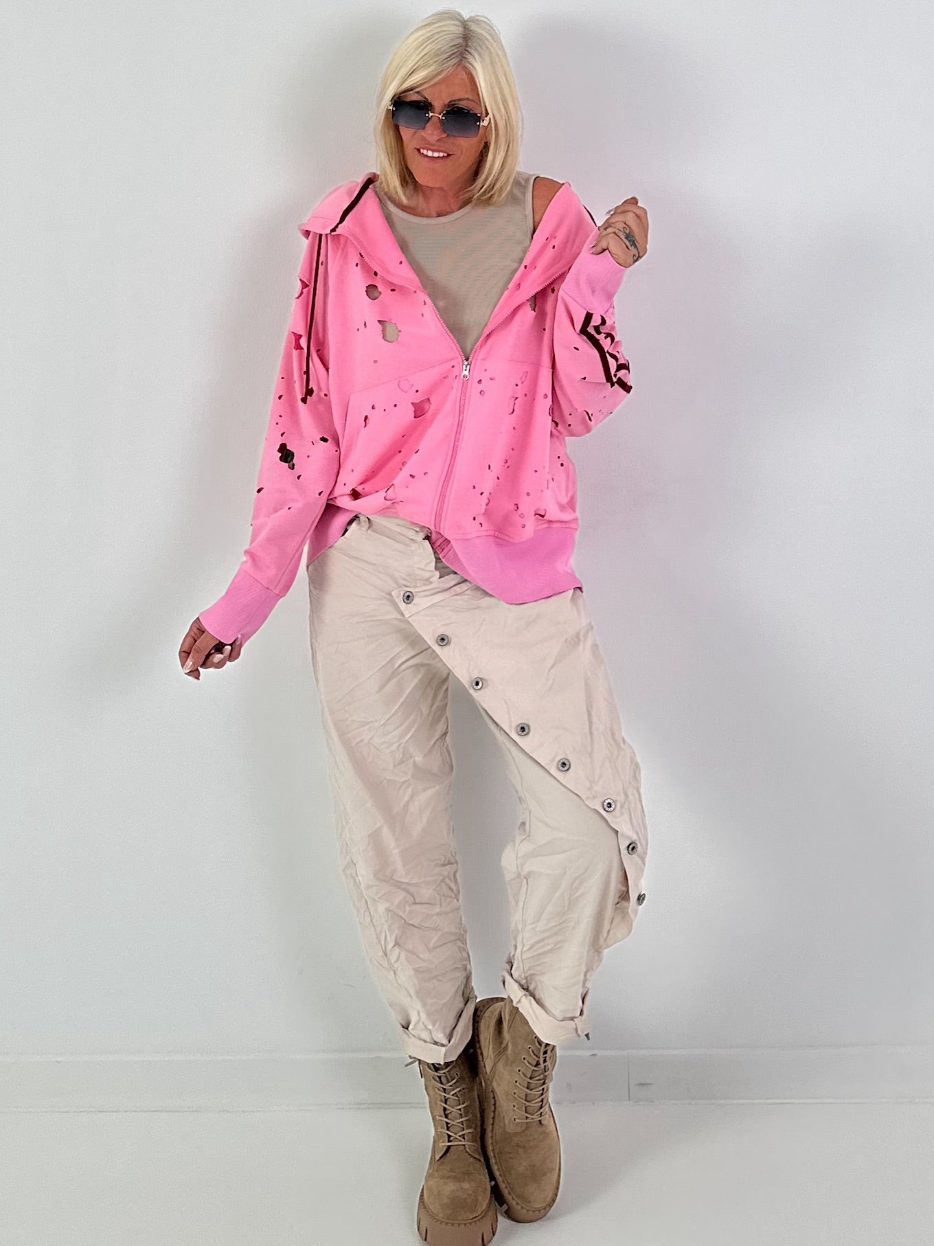 Stylische Sweatshirt Jacke mit großem Rückenpatch Dollar- rosa