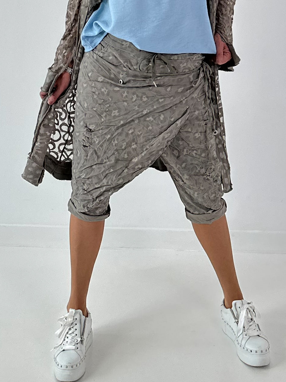 Stylische Hose mit Überwurf im Knit-Look - taupe