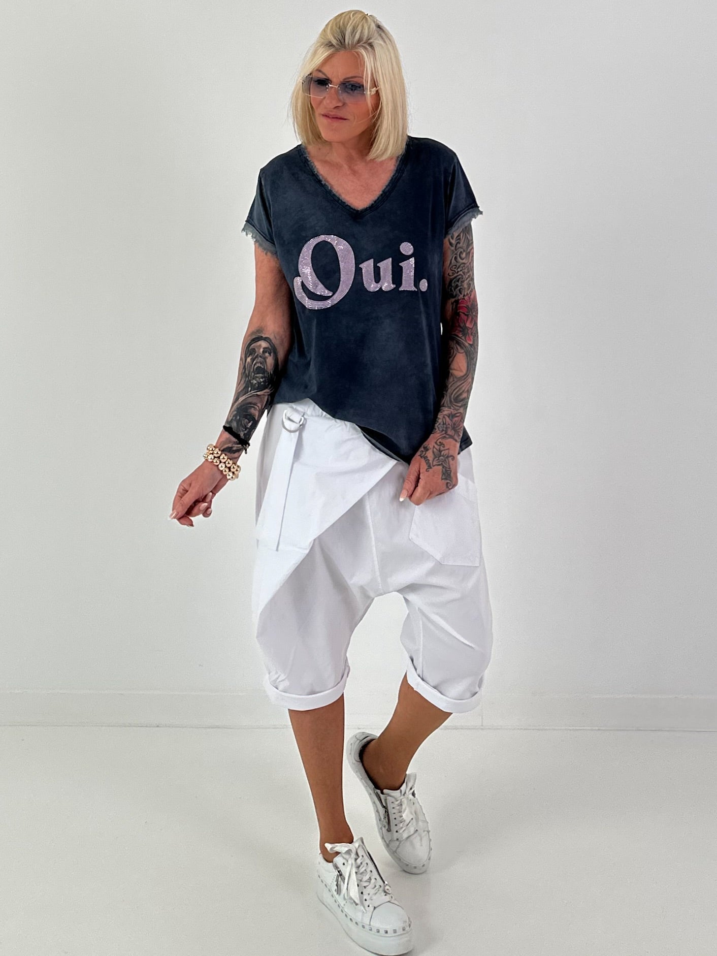Short baggy shorts with overlap - white