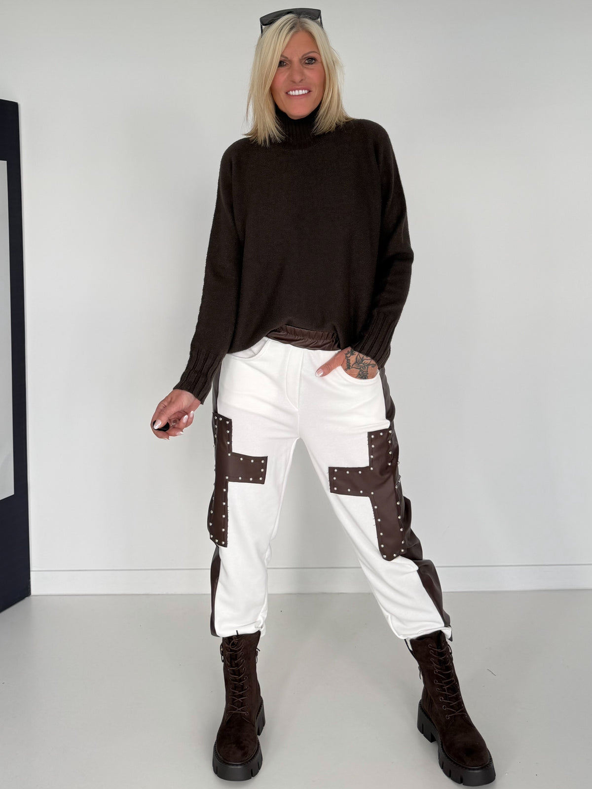 Sweathose im Materialmix - weiss-mokka