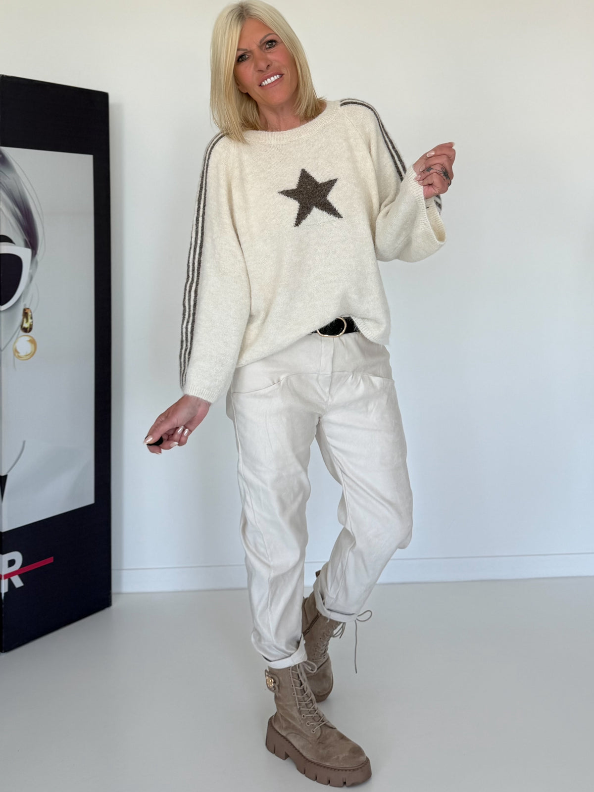 Kuscheliger Pullover mit Sternmotiv - beige-mokka