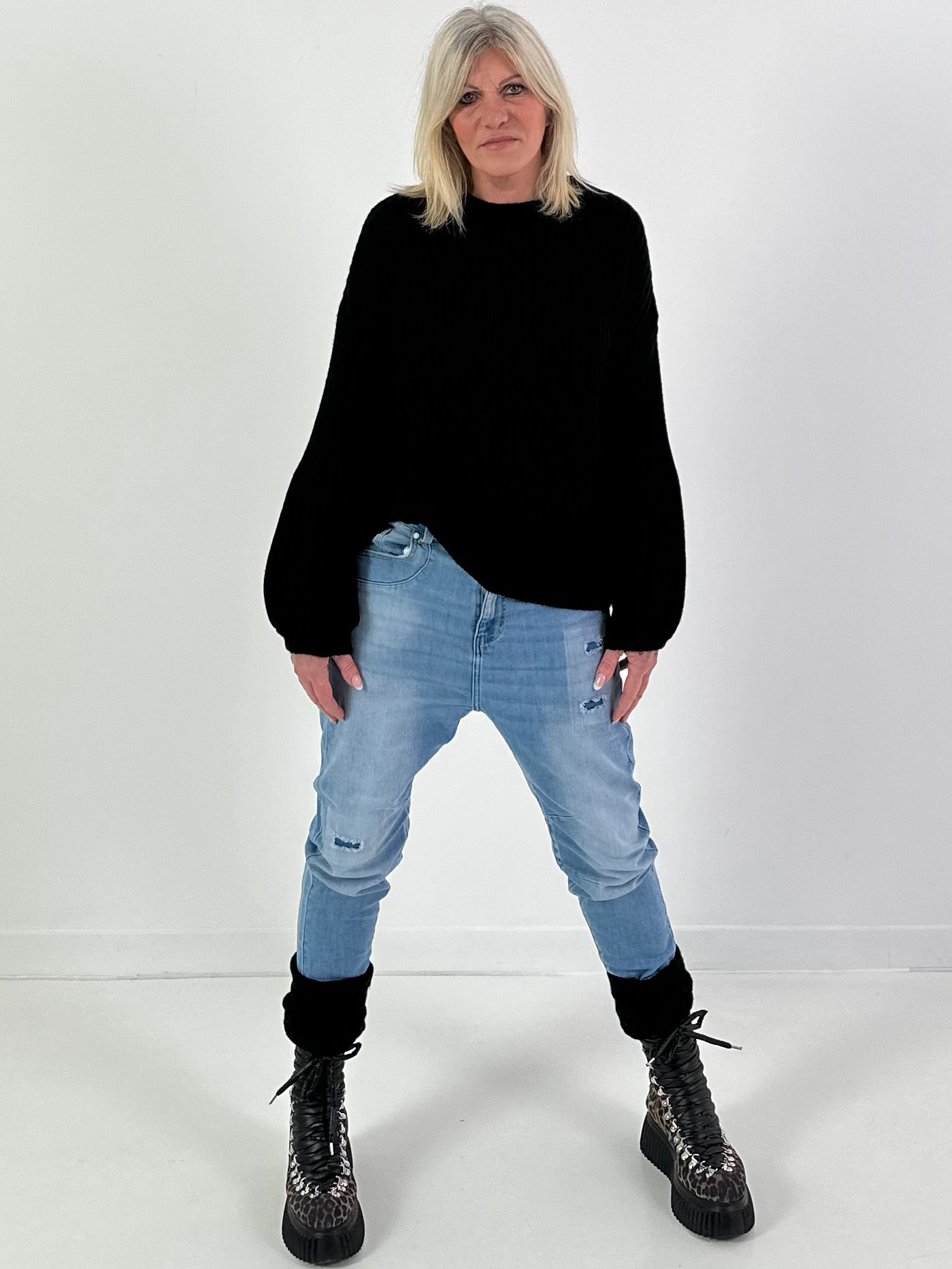 Trui model "CloudSleeve" - ​​zwart