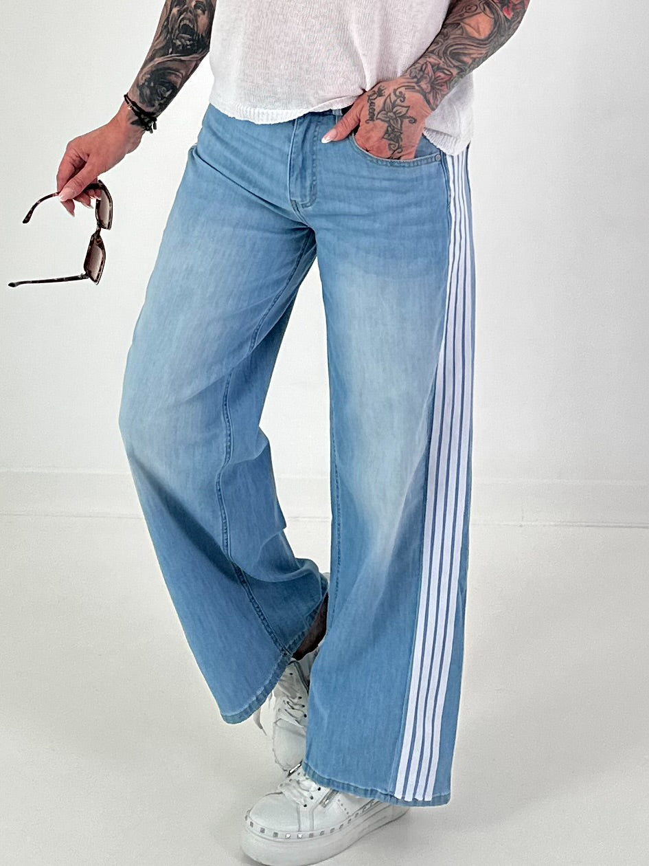Jeans mit Streifen - denim