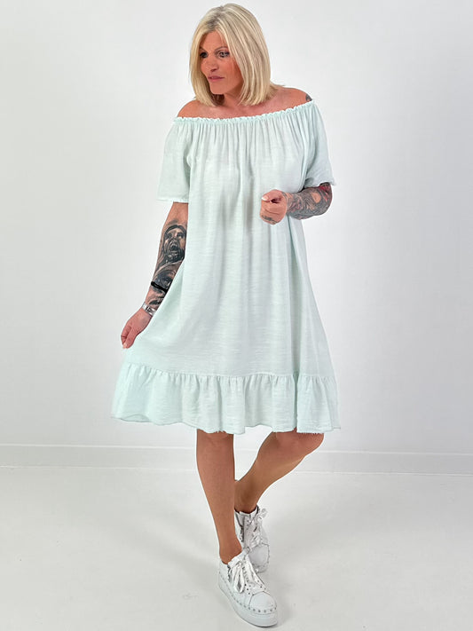 Dress with short sleeves and flounce - mint