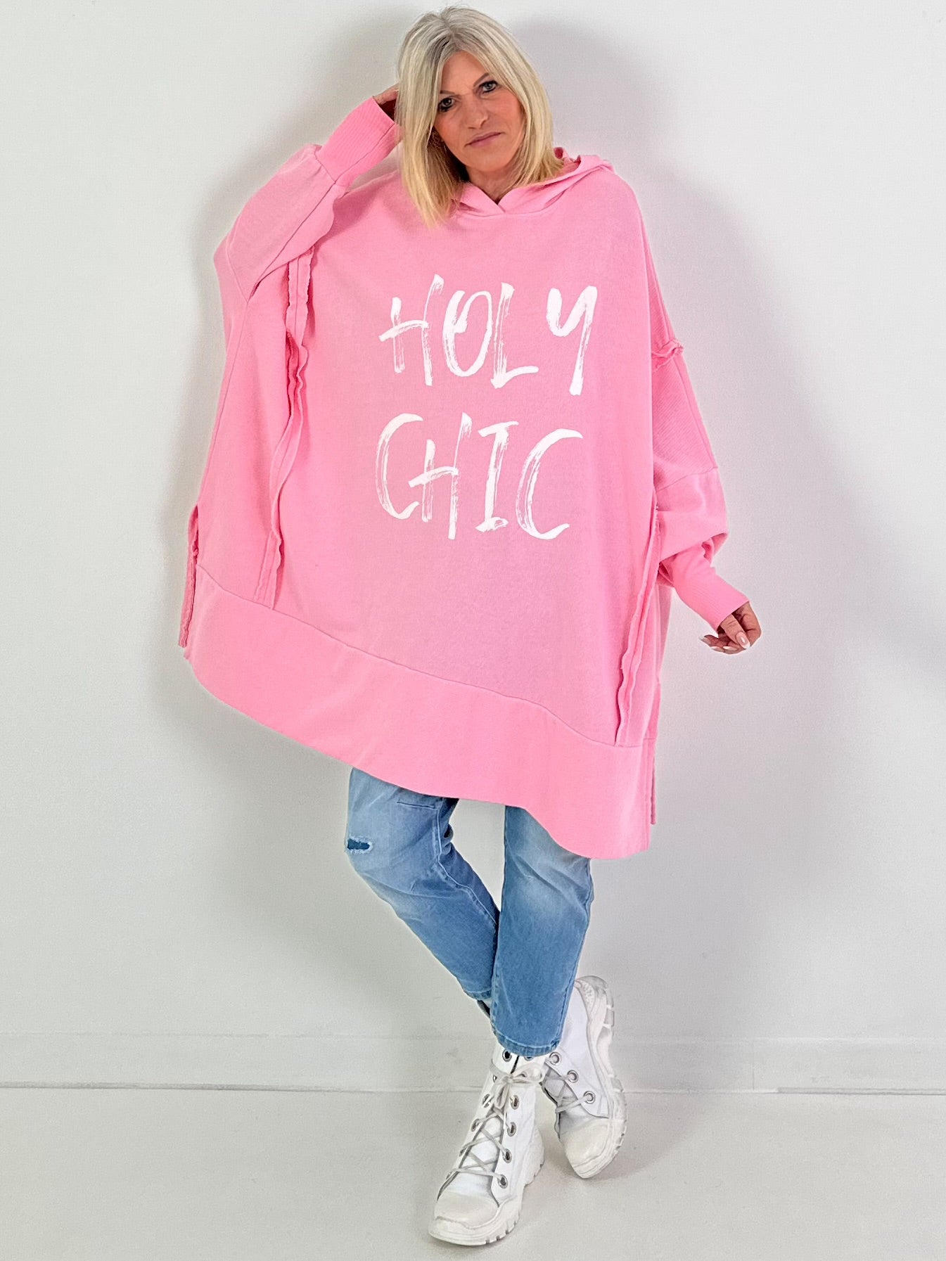 Oversized hoodie model "Holy Chic" - roze-wit