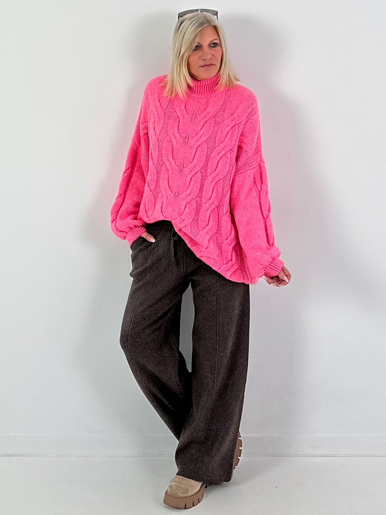 Lässiger Pullover mit Zopfmuster Modell "Pure Cable" - candy