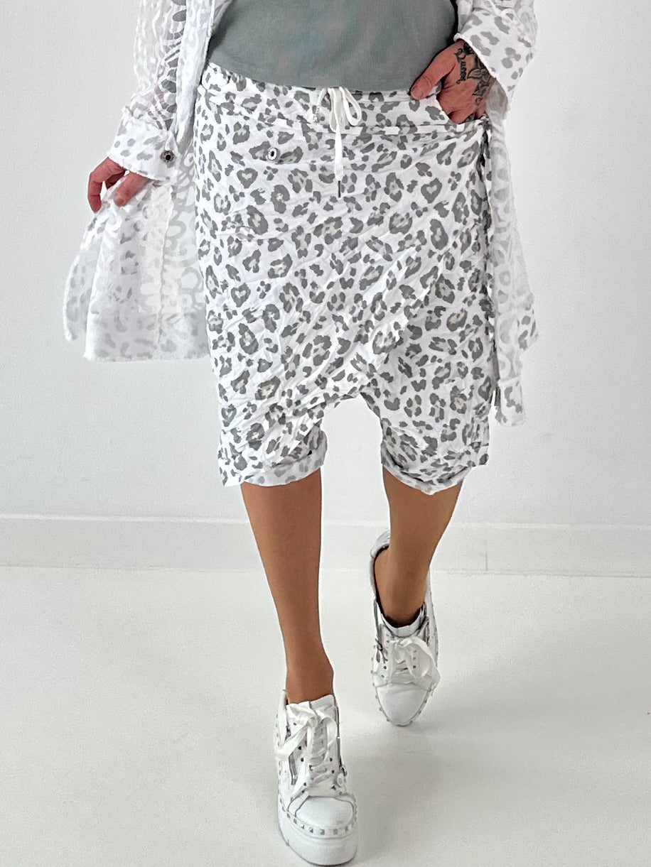 Stylische Hose mit Überwurf im Knit-Look - weiss