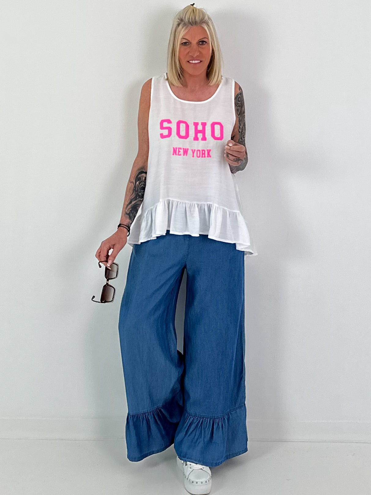 SOHO top with flounce - white