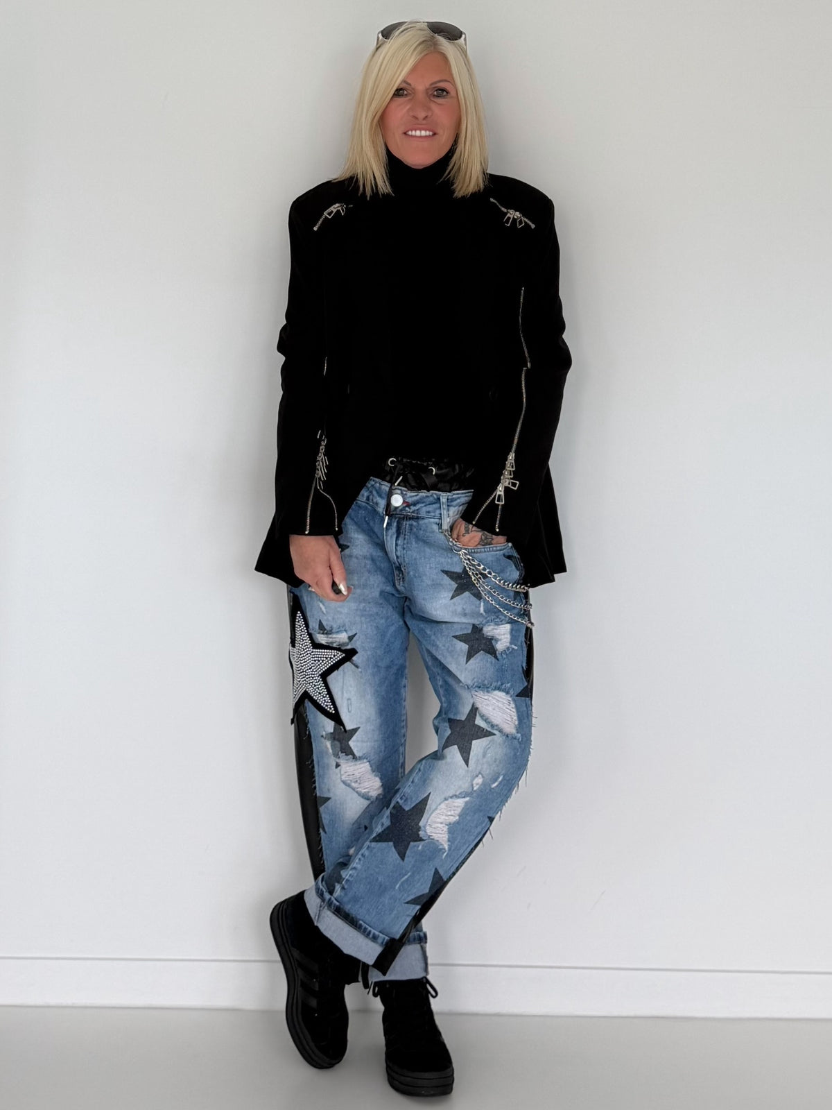 Stylischer Blazer mit Reißverschlüssen  - schwarz