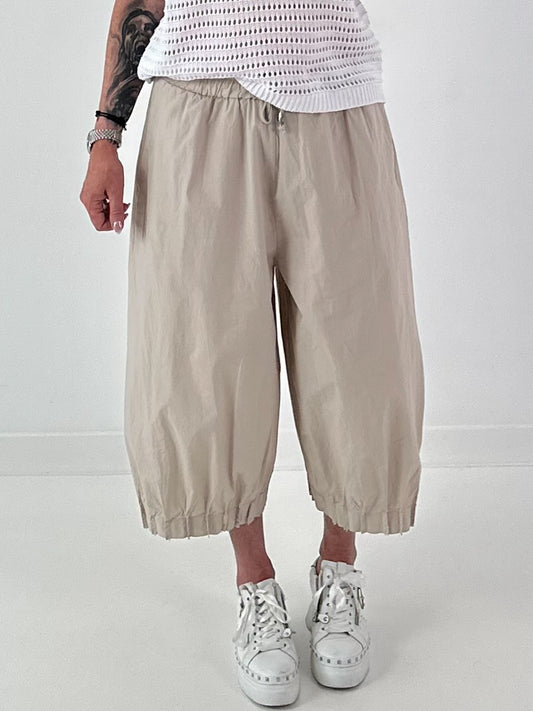 Balloon Trousers with sophisticated Hem -beige
