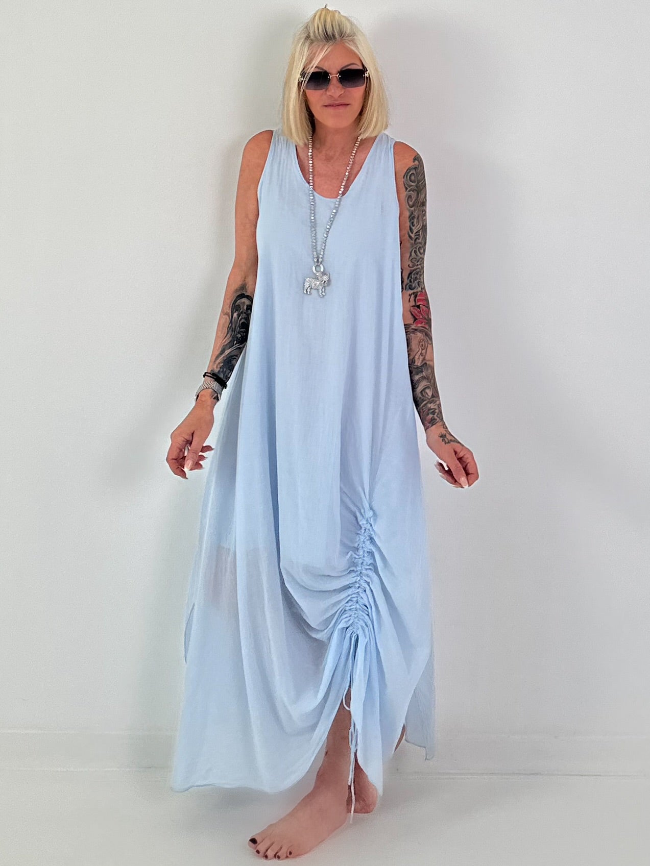 Sommerkleid mit Raff-Detail - hellblau