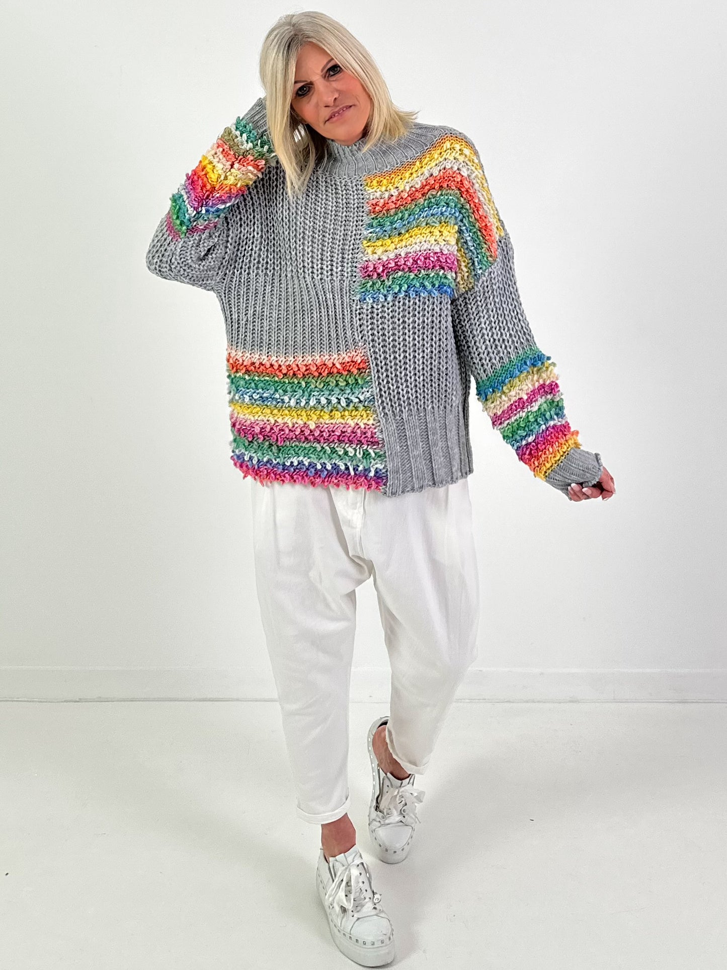 Pullover Modell "Rainbow Dream Knit" - grau
